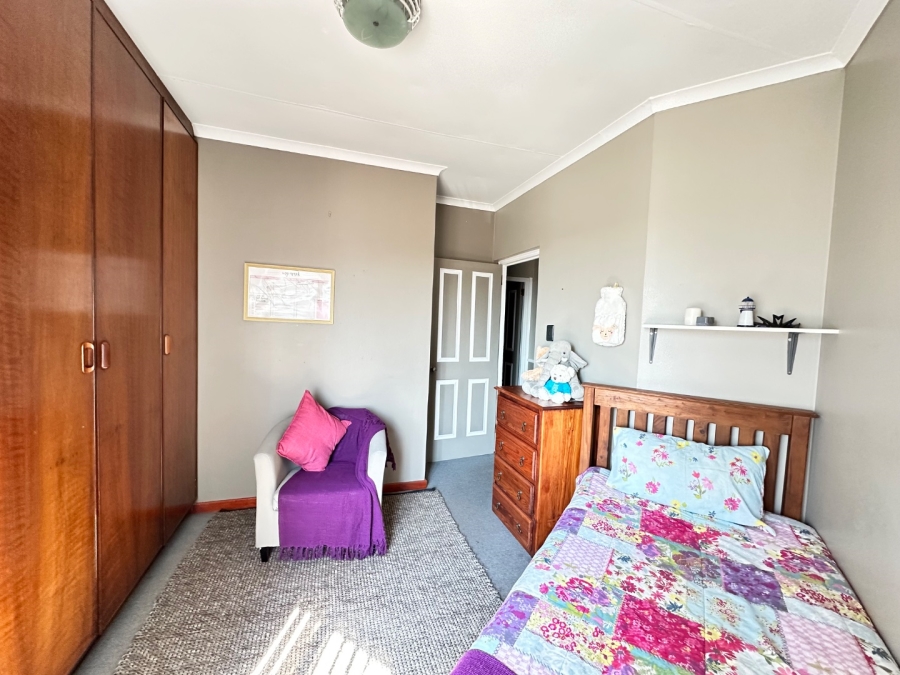 6 Bedroom Property for Sale in Heiderand Western Cape